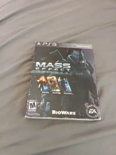 Mass Effect Trilogy para PS3 - miniatura 1