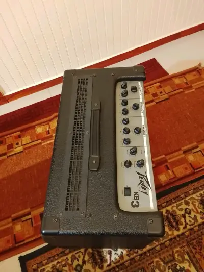 Amplificador Peavey KB 3 para teclado y voz - miniatura 1