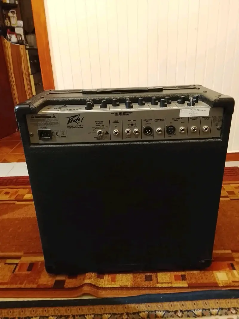 Amplificador Peavey KB 3 para teclado y voz - 3