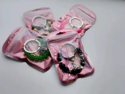 Llaveros de recuerdo para regalos. - miniatura 1