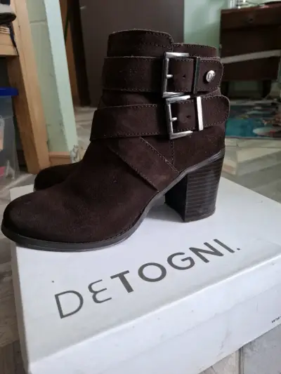 Botines de gamuza marrón con hebillas Detogni - miniatura 2