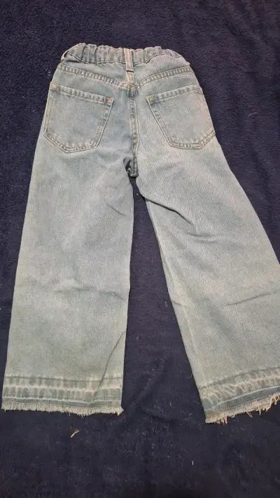 Pantalones de mezclilla para niñas con cintur - miniatura 2