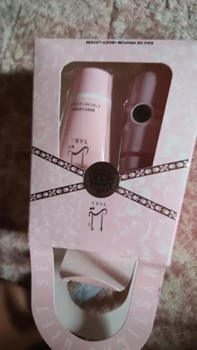 Set de Perfume y Loción Corporal Yara - miniatura 1