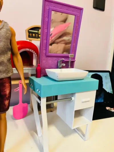 Set Barbie Lavabo Baño Ken Afeitador MattelFyk53 - miniatura 1