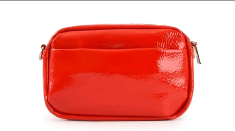 Bandolera roja de charol Ziol con correa ajustable - 3