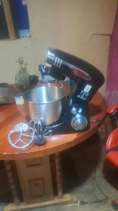 Batidora de pie con accesorios Macas Home - miniatura 3