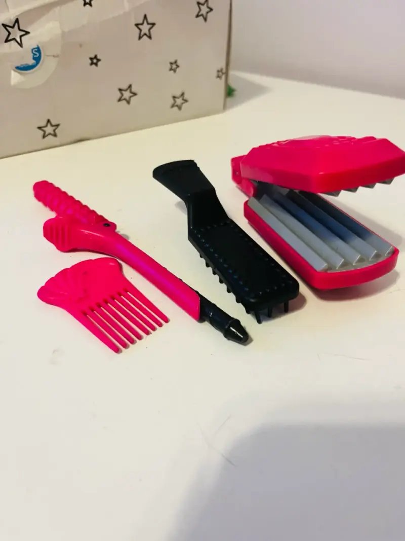 Set de accesorios de peluquería Barbie mattel - 2