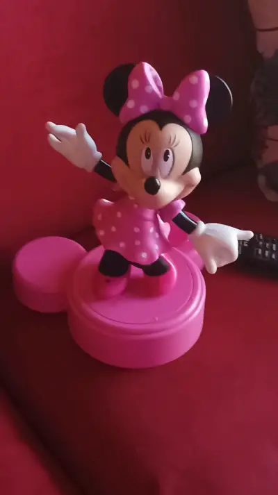 Figura decorativa de Minnie Mouse - miniatura 1
