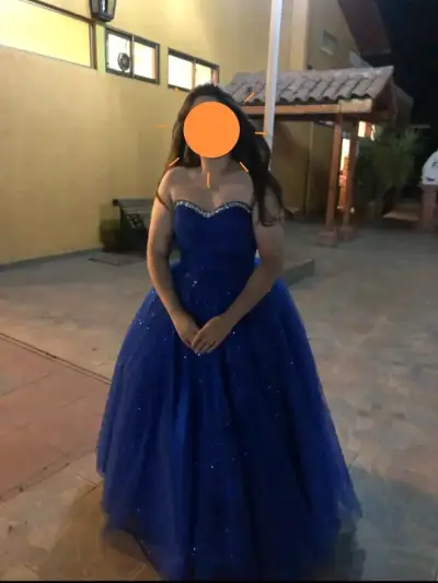 Vestido de fiesta azul con brillo y detalle de pedrería - miniatura 5