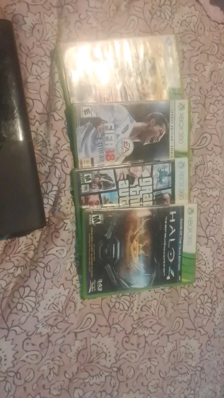 Consola Xbox 360 con juegos incluidos - 3