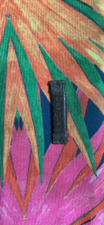 Bolso bandolera Desigual colorido con diseño único - miniatura 3