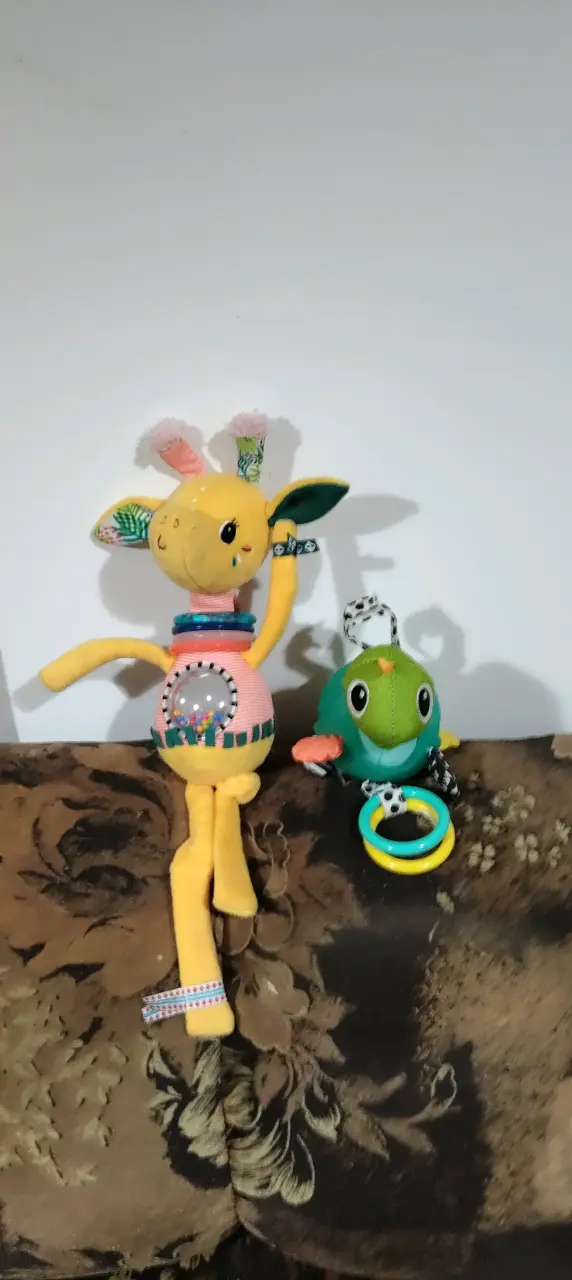 Juguetes de peluche para bebé con sonajero