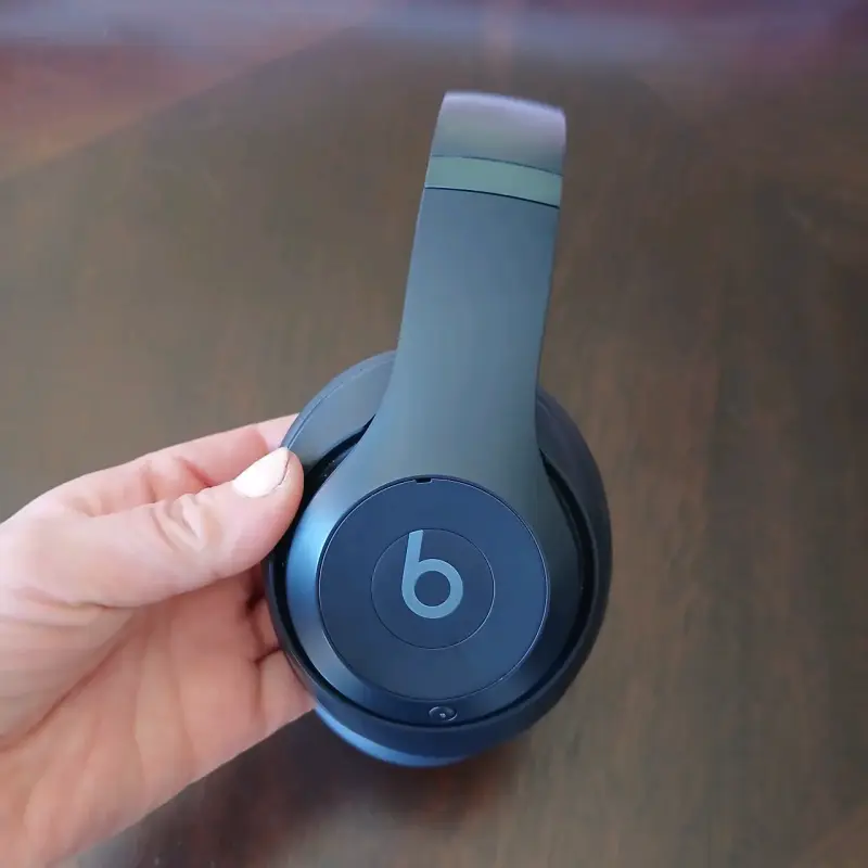 Audífonos Beats Studio Pro Inalámbricos Azul - 2