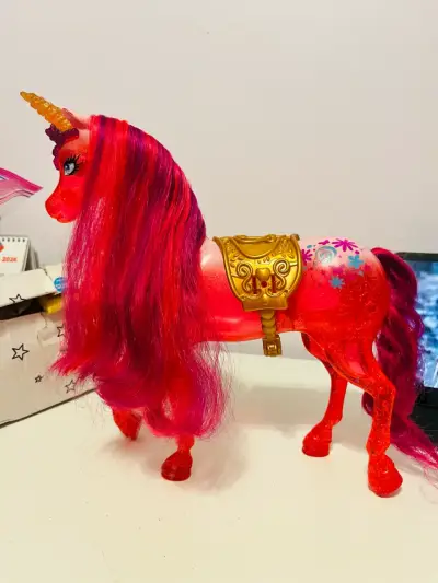 Unicornio Barbie Y La Puerta Secreta Mattel(2014) - miniatura 1