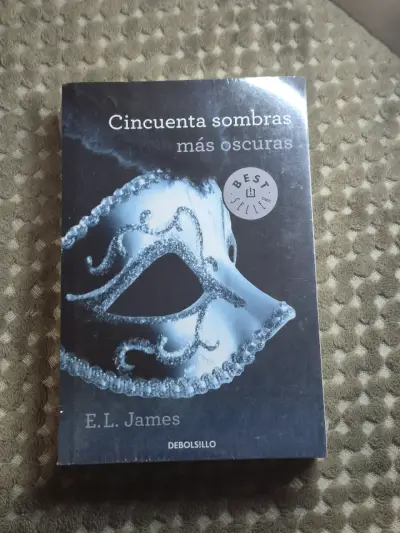 50 Sombras Más Oscuras - E.L. James, Bolsillo - miniatura 1