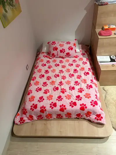Cama plaza y media de madera con diseño moderno - miniatura 1