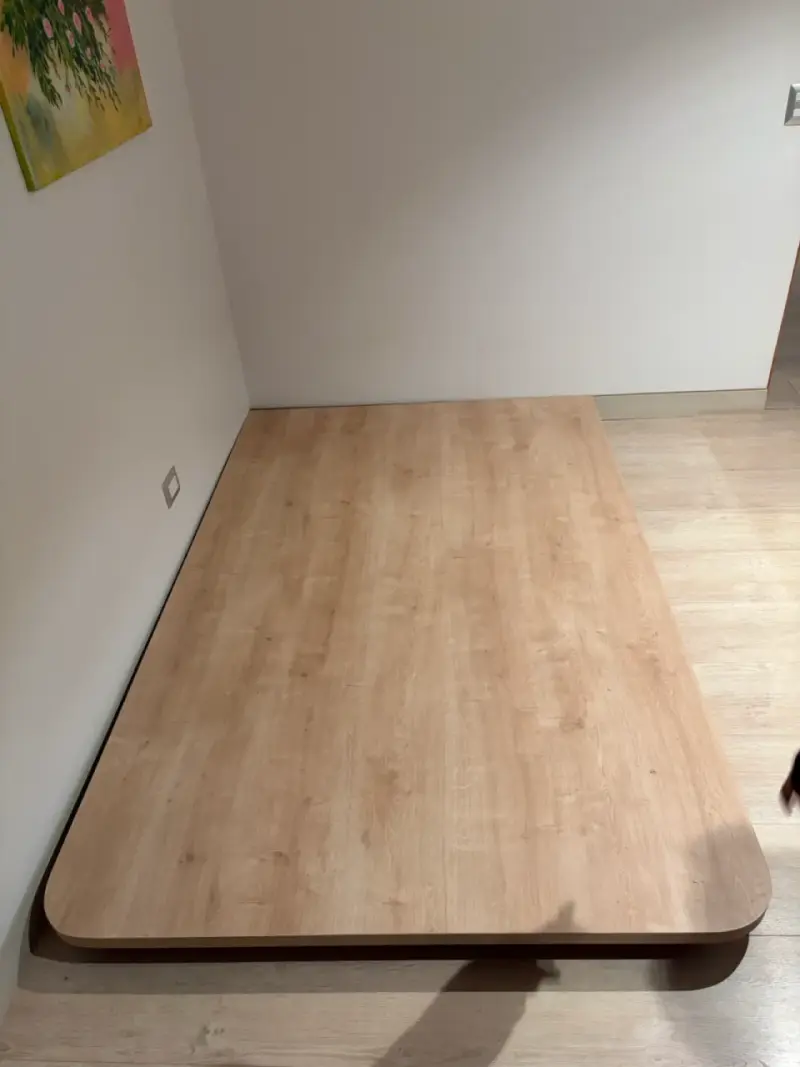 Cama plaza y media de madera con diseño moderno - 2
