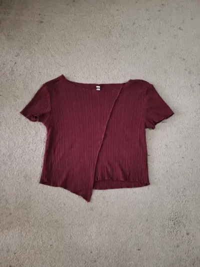 Polera manga corta burdeo Sybilla - miniatura 1