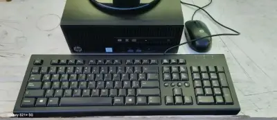 Computador de Escritorio HP Completo - miniatura 2