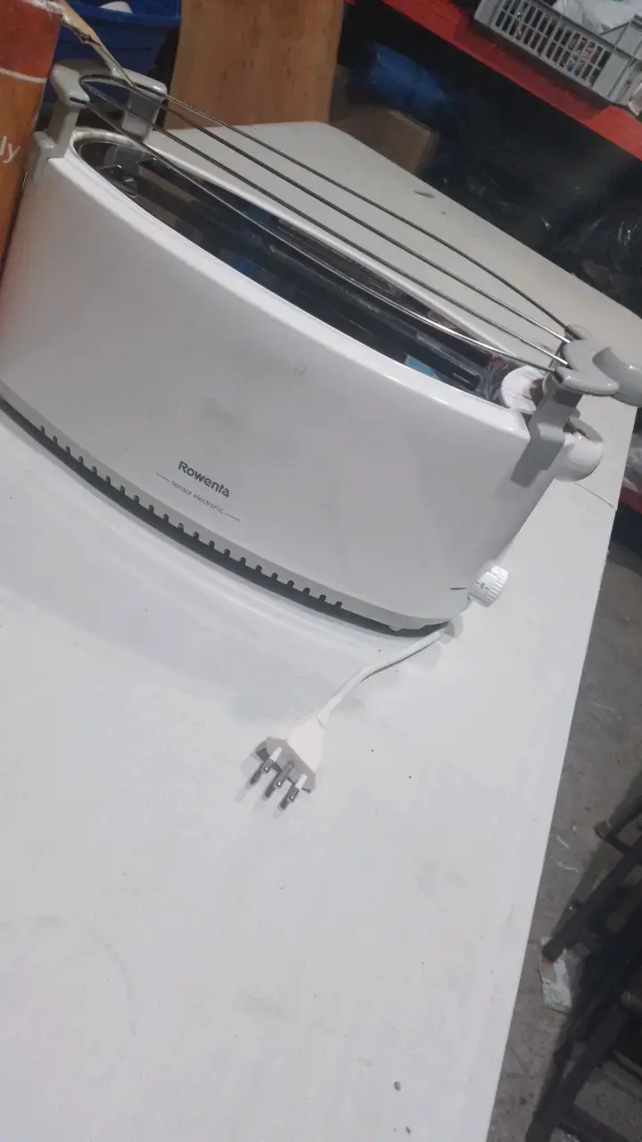 Tostador eléctrico Rowenta blanco con ajuste de temperatura - 3