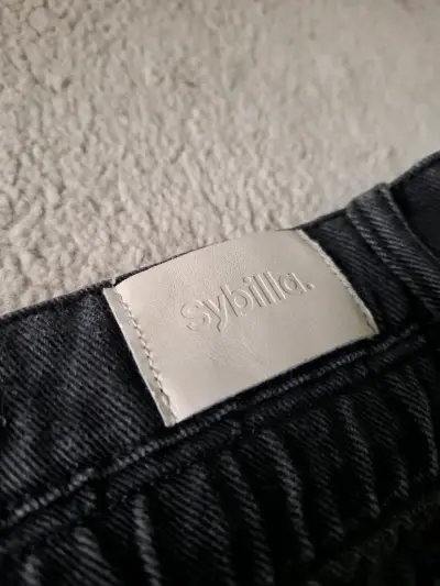Shorts de mezclilla negro Sybilla talla 44 - miniatura 3