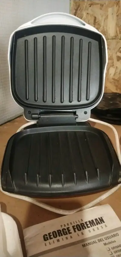 Parrilla eléctrica George Foreman antiadherente - miniatura 3