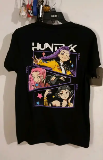 Polera negra K-Pop Demon Hunters - miniatura 2