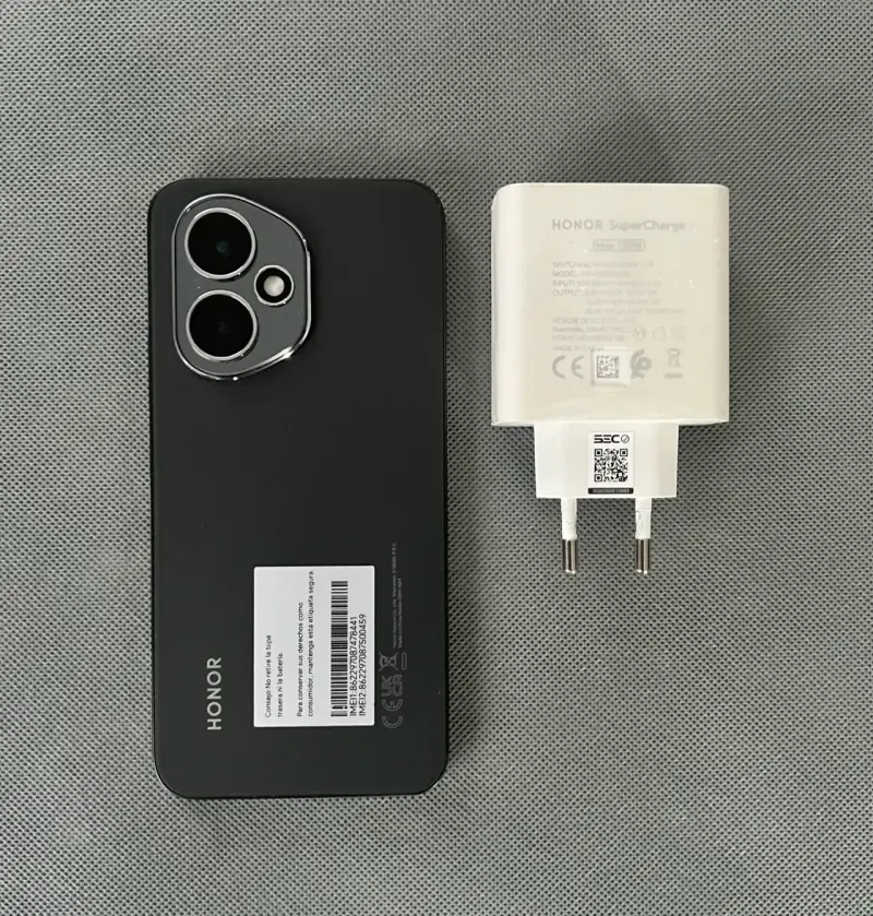 Smartphone Honor 400 con cargador SuperCharge 100W - 1