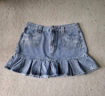 Falda de mezclilla con bordado floral talla XL - miniatura 1