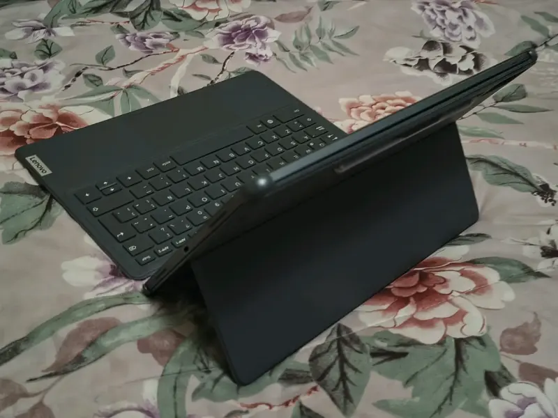 Tablet Lenovo Tab P12 + Teclado Magnético + Lápiz - 3