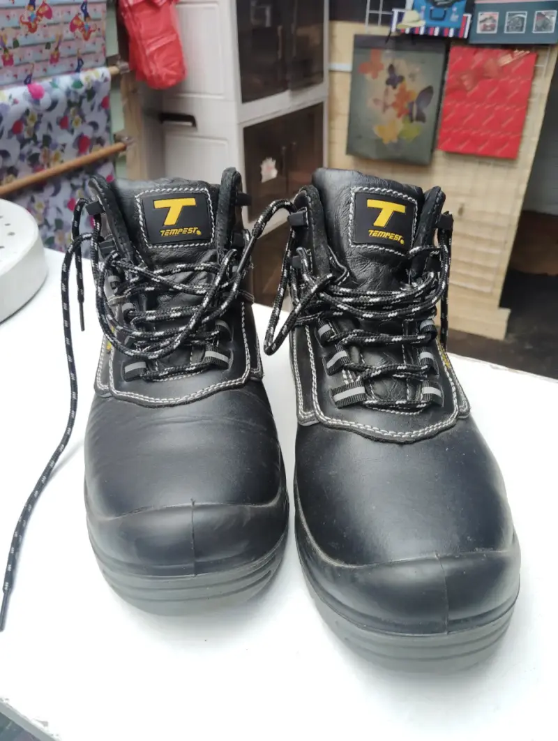 Botas de seguridad negras Tempest Anticlavos - 2