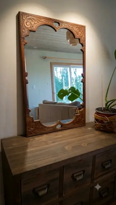 Espejo decorativo de madera tallada - miniatura 6