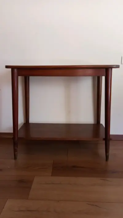 Mesa auxiliar/ arrimo de madera patas de bronce - miniatura 1