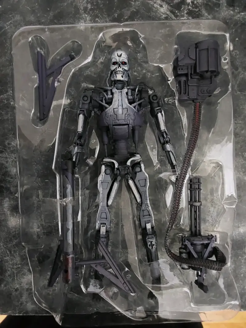 Remate Figura de T800(robocop vs terminator) - 3