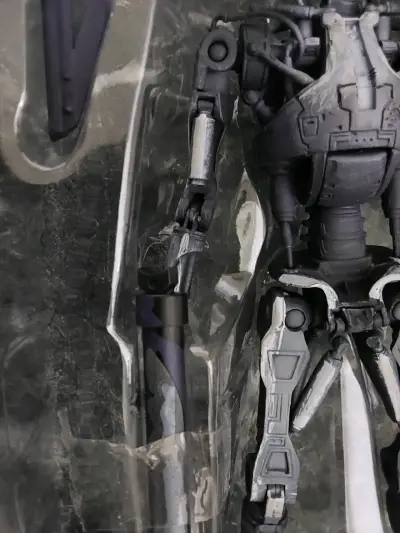 Remate Figura de T800(robocop vs terminator) - miniatura 5