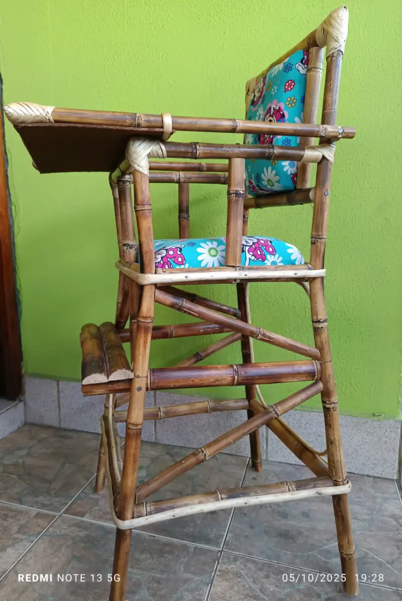 Silla alta de bambú para niños con cojín colorido - 4