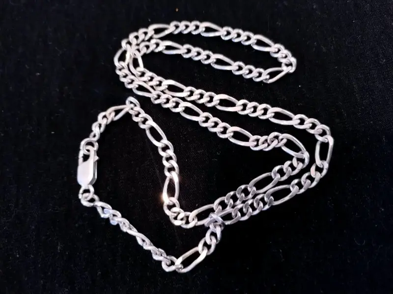 Cadena de plata estilo Figaro - 1
