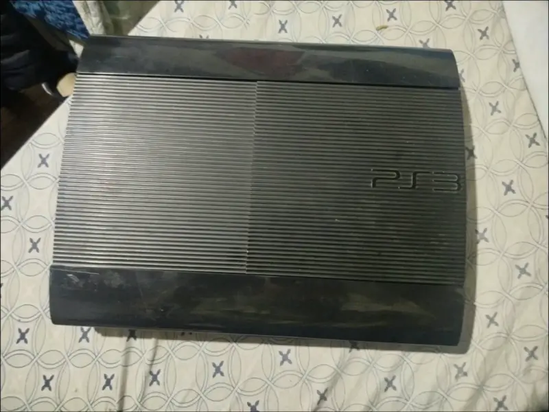 Consola PS3 Super Slim en buen estado y desbloqued