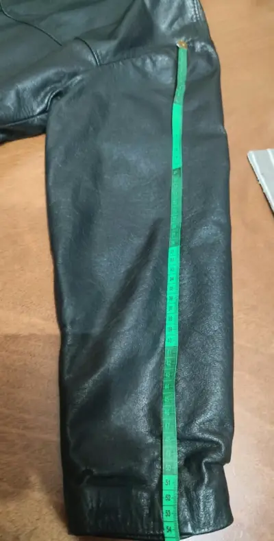 Chaqueta de cuero genuino GAP en excelente estado - miniatura 5