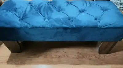 Banqueta tapizada azul en excelente estado - miniatura 3