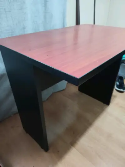Escritorio en excelente estado 87x67 cm - miniatura 2