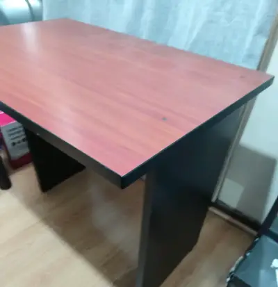 Escritorio en excelente estado 87x67 cm - miniatura 4
