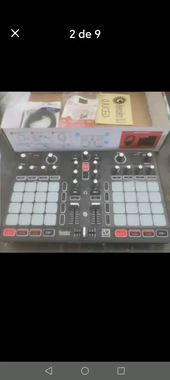 Controlador DJ Hercules P32 con Pads Luminosos - 3