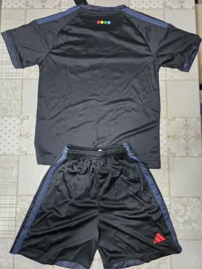 Conjunto de fútbol niño Colo-Colo Adidas negro - miniatura 2