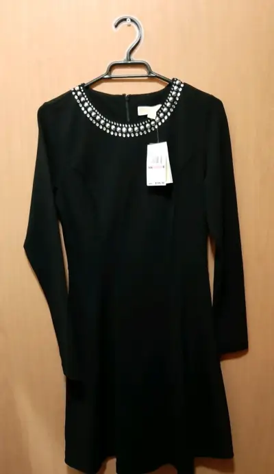 Vestido negro Michael Kors con apliques - miniatura 5