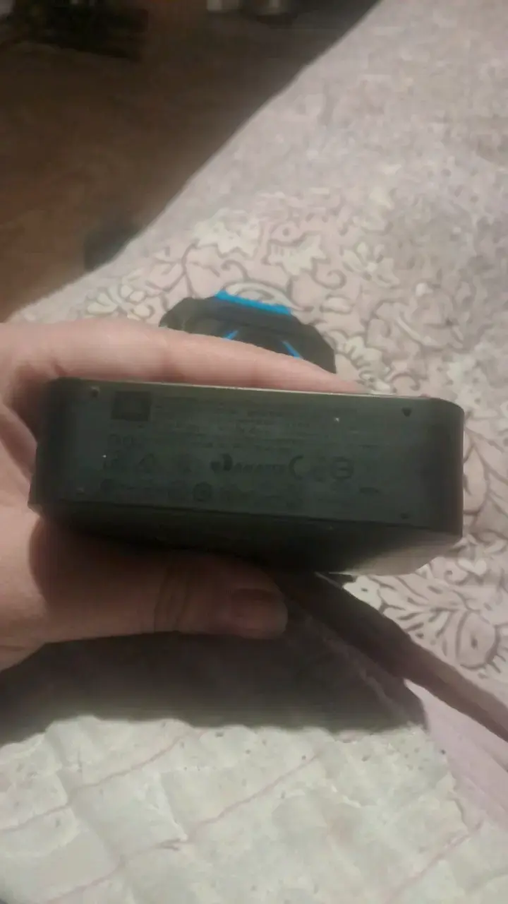 Parlante portátil JBL compacto y potente - 4
