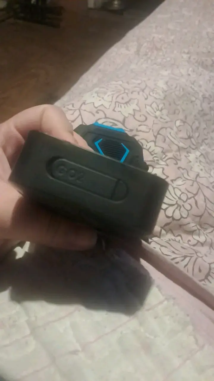 Parlante portátil JBL compacto y potente - 5