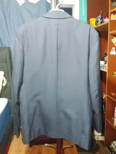 Traje formal azul Pierre Cardin en buen estado - miniatura 3