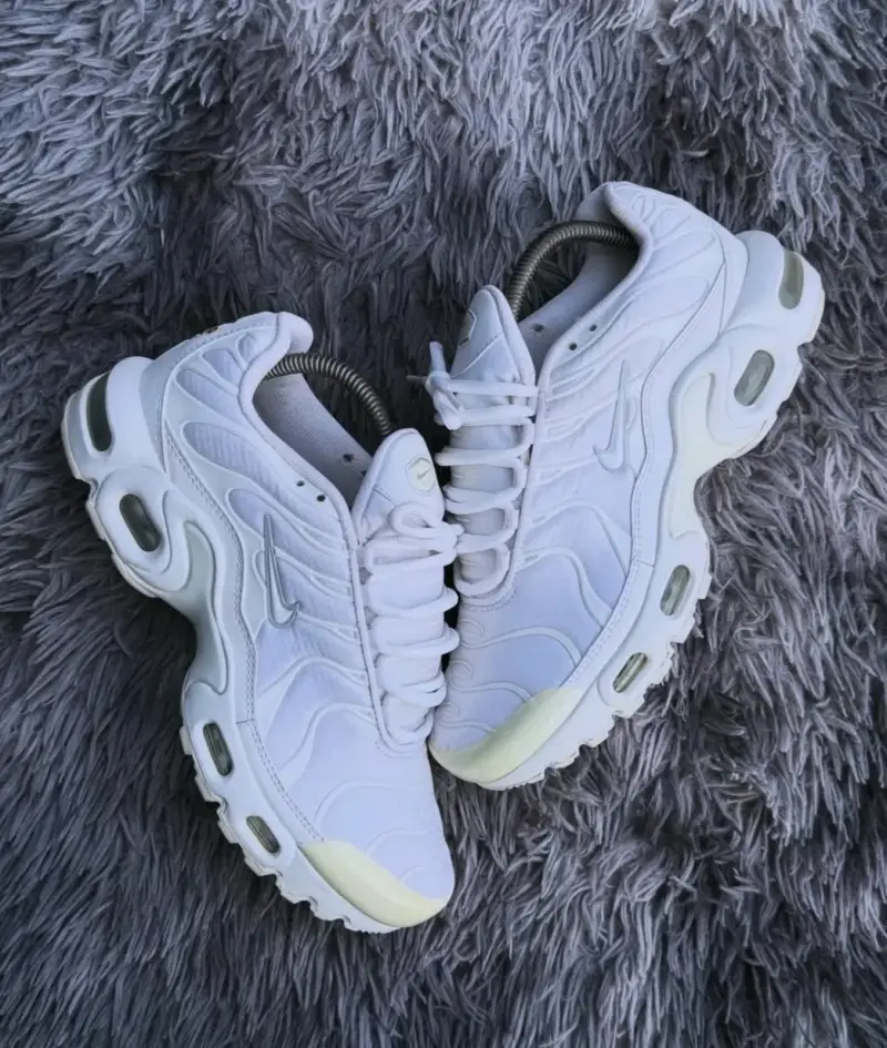 Zapatillas deportivas blancas Nike Air Max tn - 2