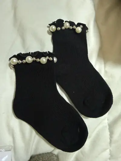 Calcetines de bebé con perlas decorativas - miniatura 4